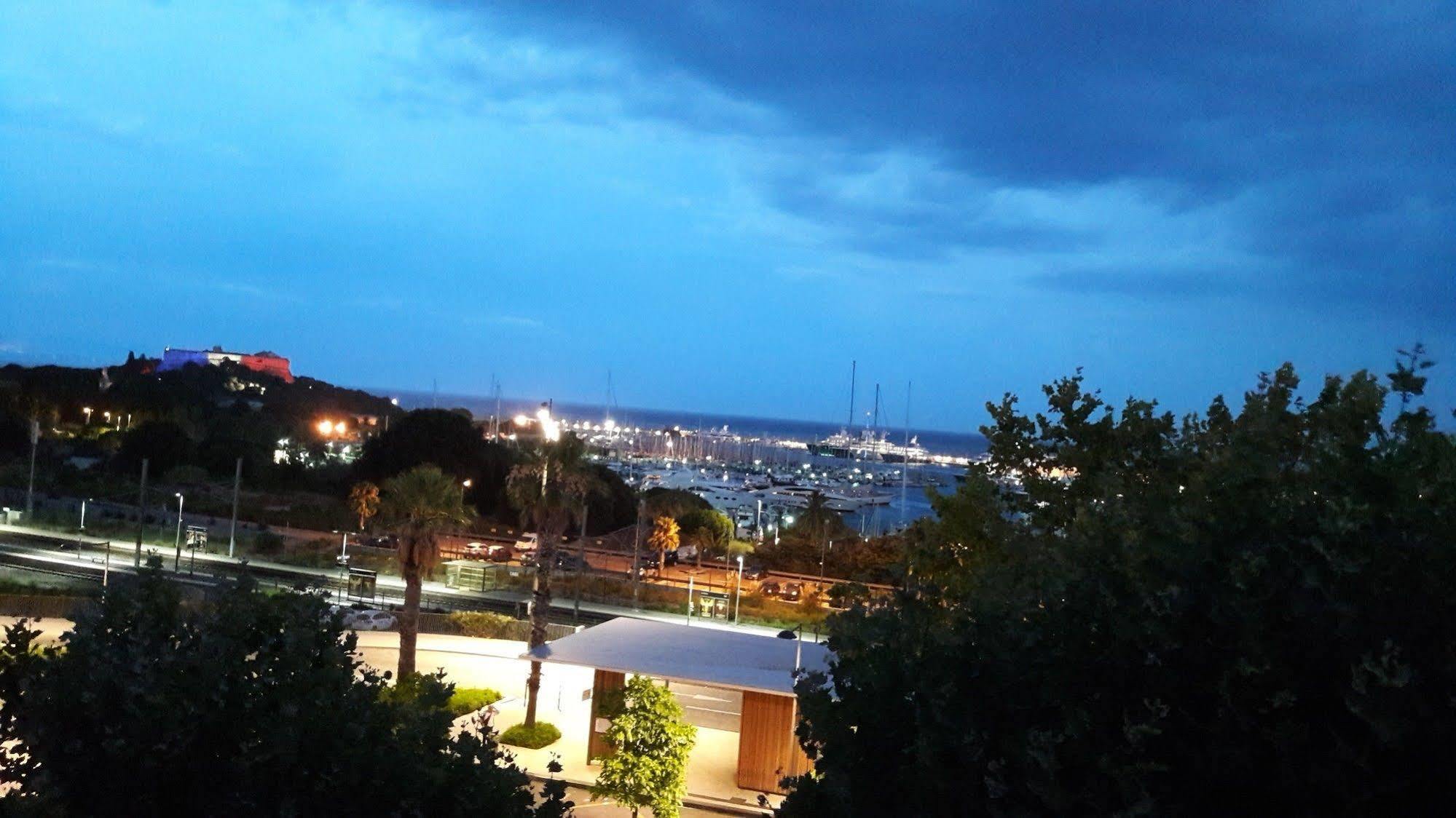 Hotel Le Collier Antibes Exterior foto